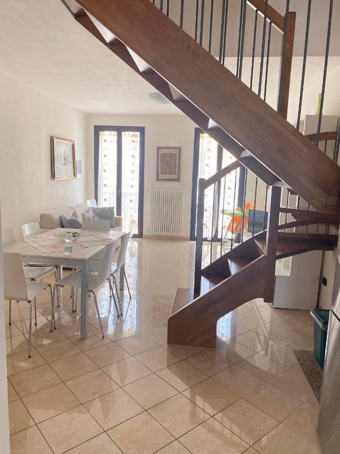 Casa Cuore - Love Pets - Fronte Ospedale Sacro Cuore Negrar Buitenkant foto