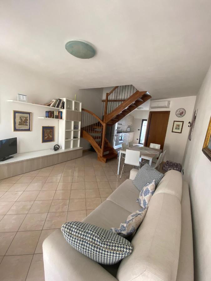 Casa Cuore - Love Pets - Fronte Ospedale Sacro Cuore Negrar Buitenkant foto