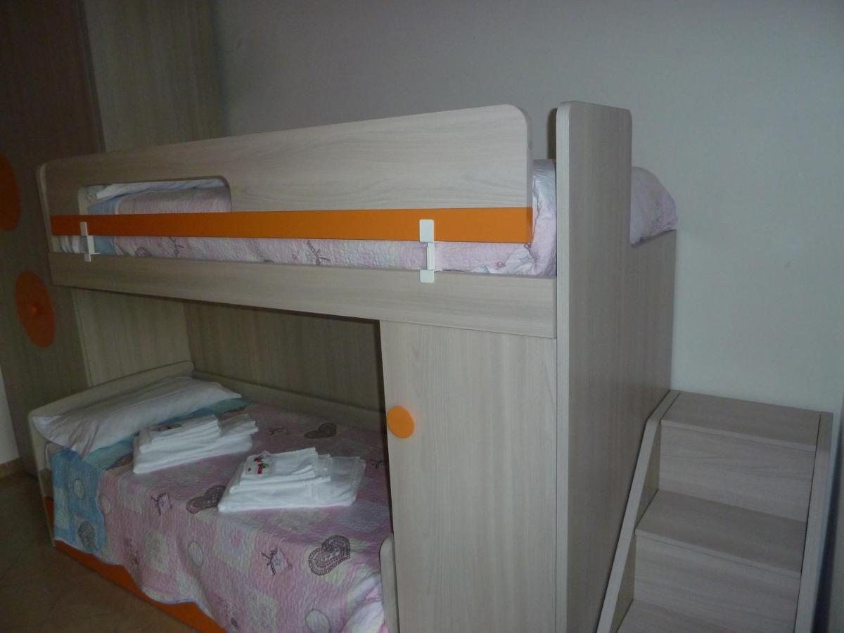 Casa Cuore - Love Pets - Fronte Ospedale Sacro Cuore Negrar Kamer foto